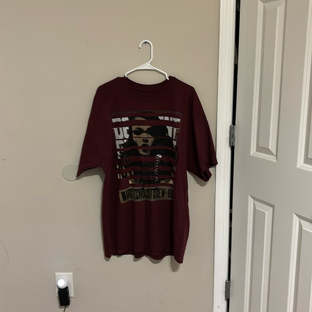 Brand new excellent condition t shirt.